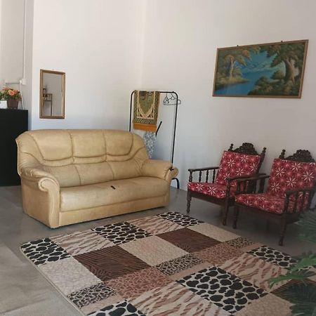 Homestay Lembah Tambunan Kampong Nail Exterior foto