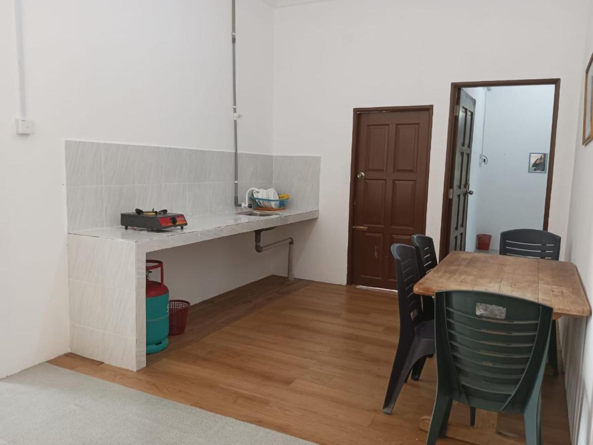 Homestay Lembah Tambunan Kampong Nail Exterior foto